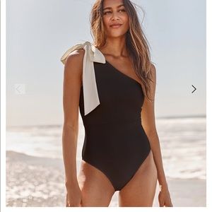 Summersalt The Bow Shoulder Ruched Sidestroke, NWT, never worn, Long Torso size